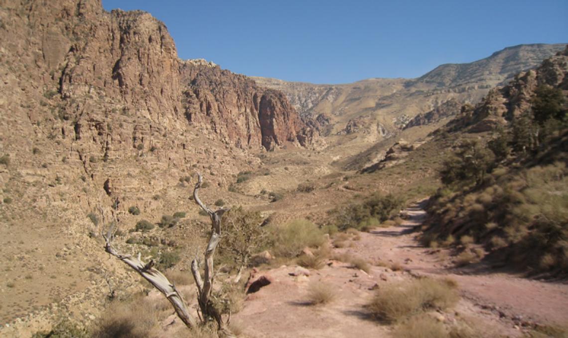 dana-trek-to-petra-wadi-dana-northwards.jpg2_.jpg dana-trek-to-petra-dana-village.jpg1_.jpg5