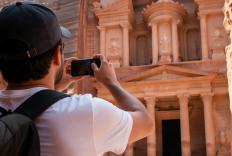 Man photopgraph petra